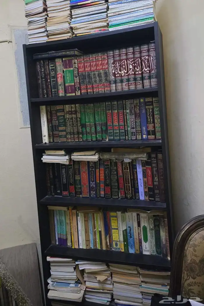 مكتبة كامله للبيع بالكتب 3
