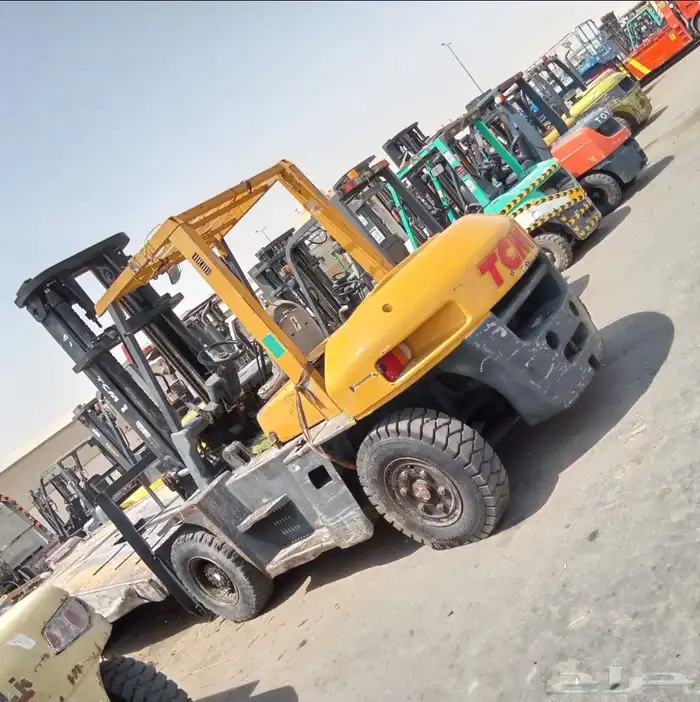 رافعه شوكيه فور كلفت للاجار 10طن7طن5طن3طن 0