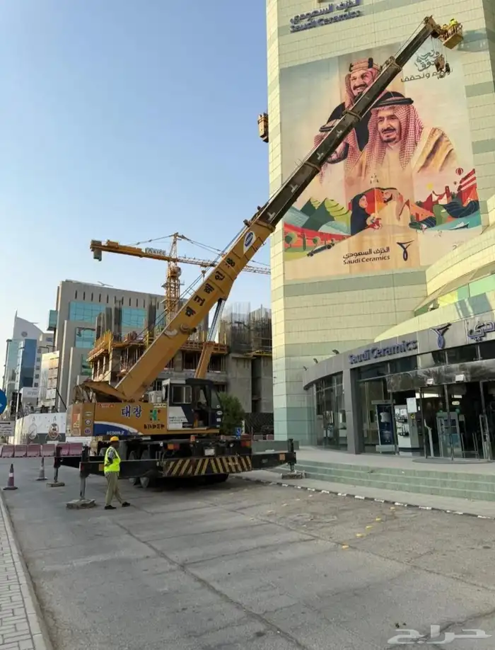 تاجير رافعات كرين مان لفت سيزر لفت دينه ونش بوم تراك كريتات 15