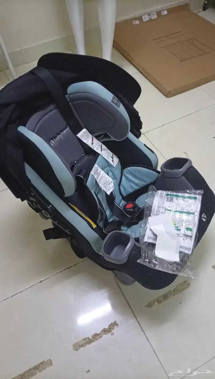 عربيه بدون عيوب ب 200 وكرسي سياره على 250 1