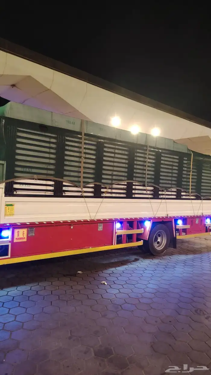 لوري 6 متر موجود في الرياض 1