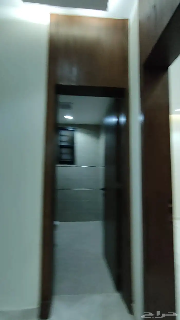 للبيع شقق علويه موقع مميز واسعار مناسبة 21