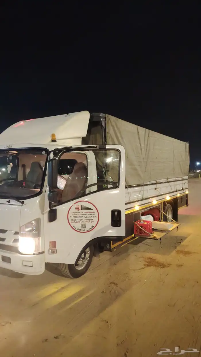 سياره دينا 6متر في في الدمام وابحث عن رد اللي مكه أو جده 0