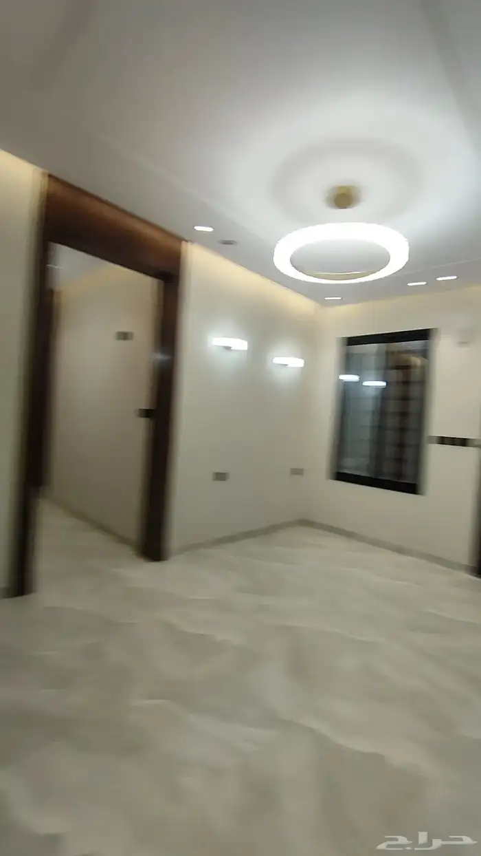 للبيع شقق علويه موقع مميز واسعار مناسبة 29