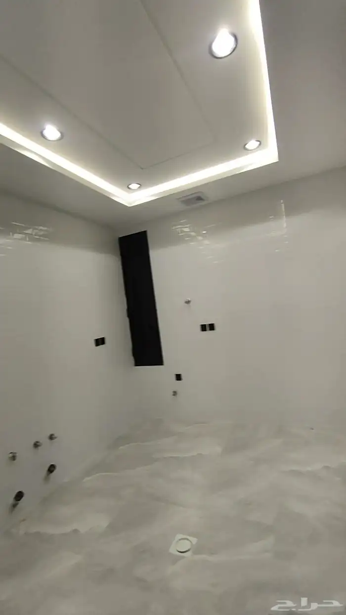 للبيع شقق علويه موقع مميز واسعار مناسبة 8