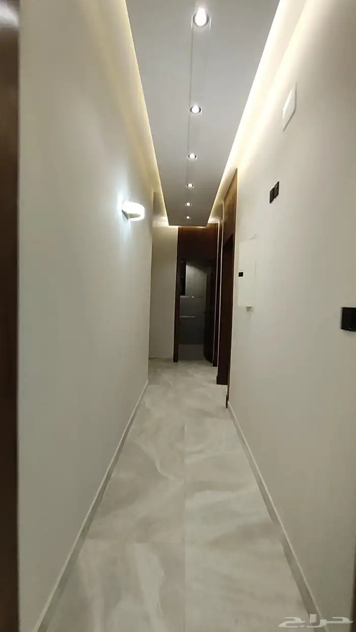 للبيع شقق علويه موقع مميز واسعار مناسبة 20