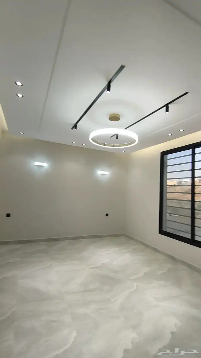 للبيع شقق علويه موقع مميز واسعار مناسبة 6