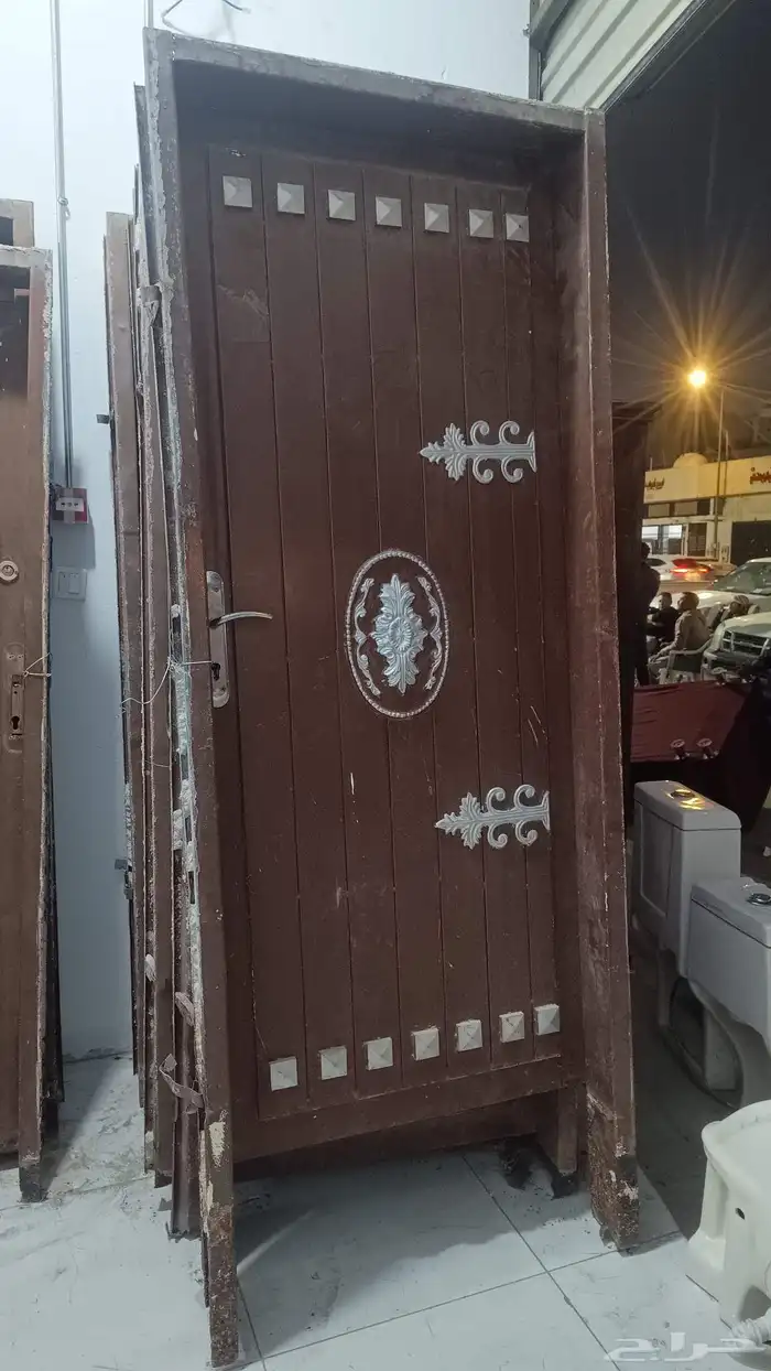 ابواب خشب ابواب حديد سخانات درايش كراسي حمام مغاسل مستعمله 5