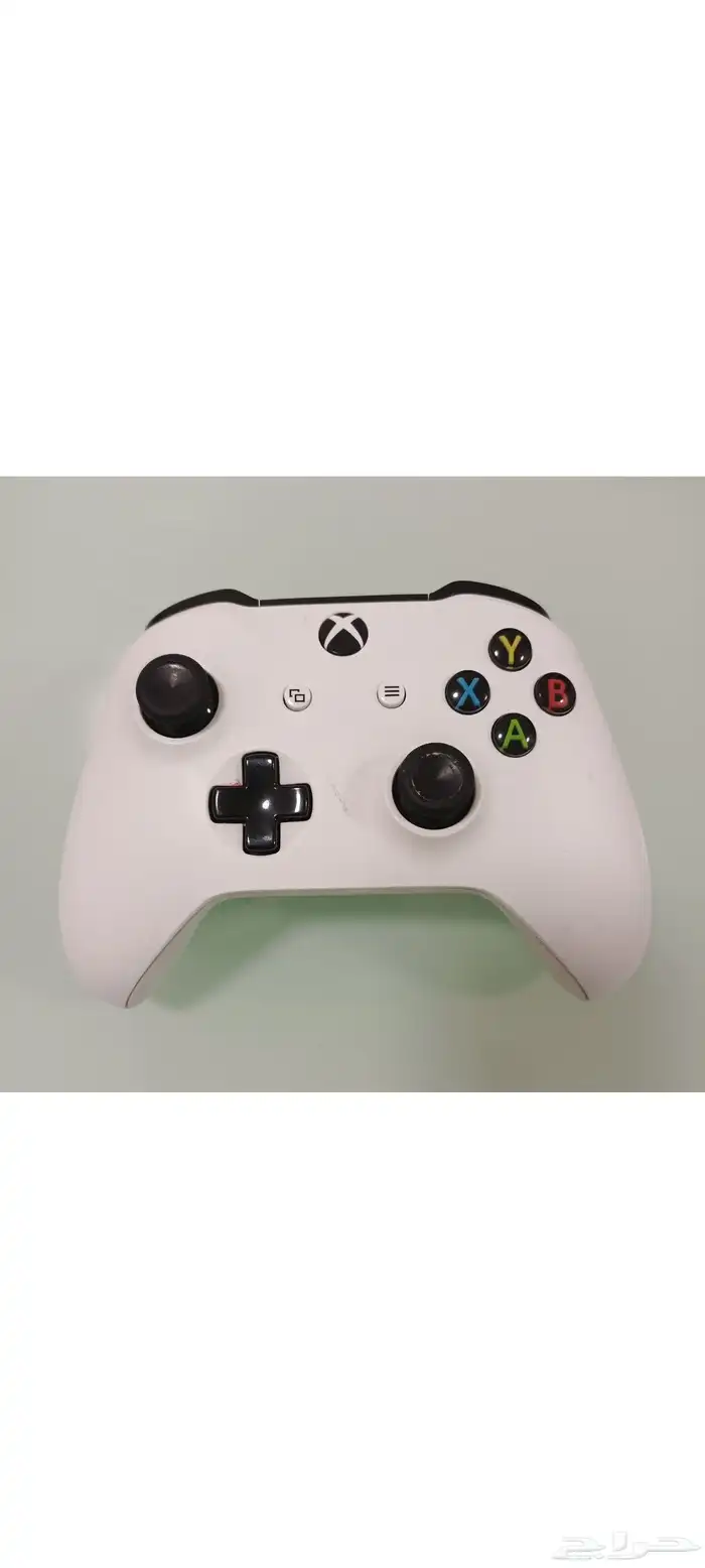 X box 1s 1TB storage with HHD with 2 orignal controler 1