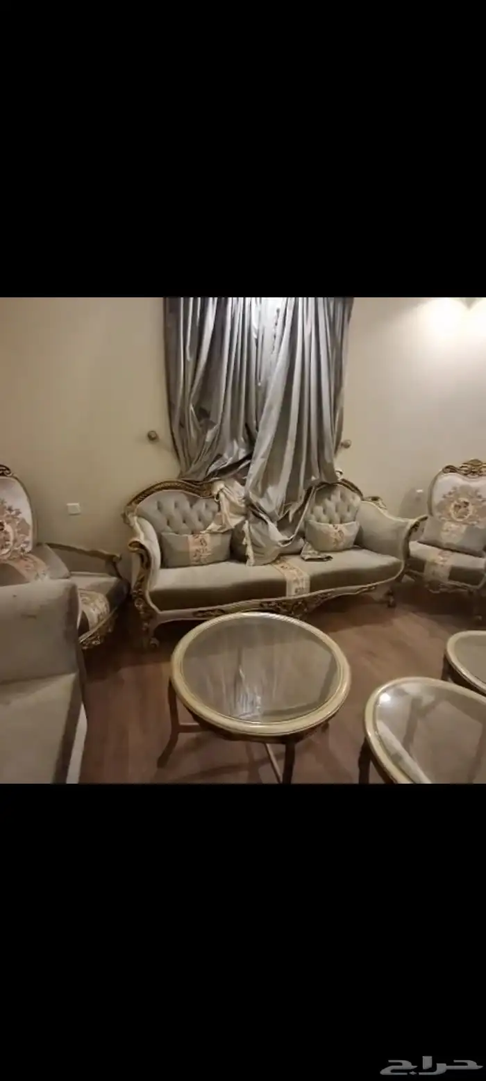 كنب ملكي نظيف جدا للبيع 5