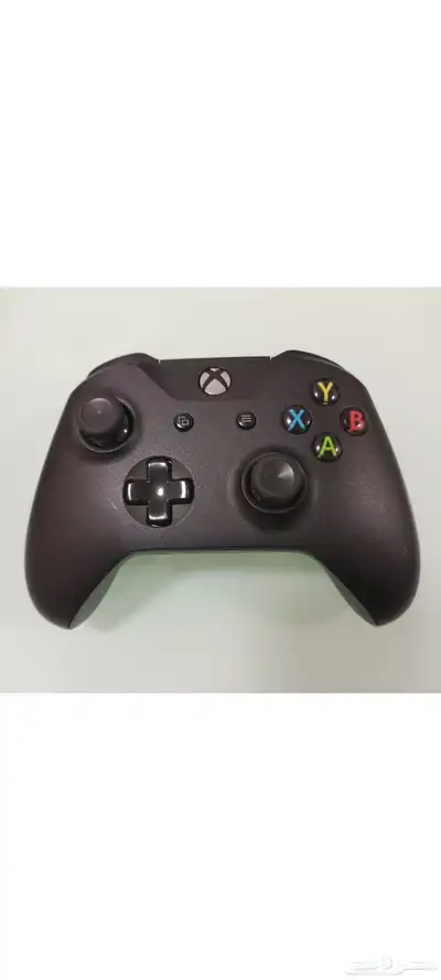 X box 1s 1TB storage with HHD with 2 orignal controler index