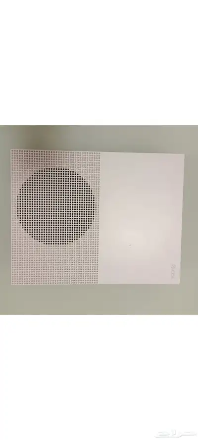 X box 1s 1TB storage with HHD with 2 orignal controler index