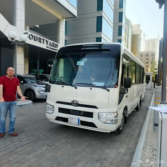 باصات للايجار مع السائق يوميه اسبوعين بالشهر فندق مطعم. 3