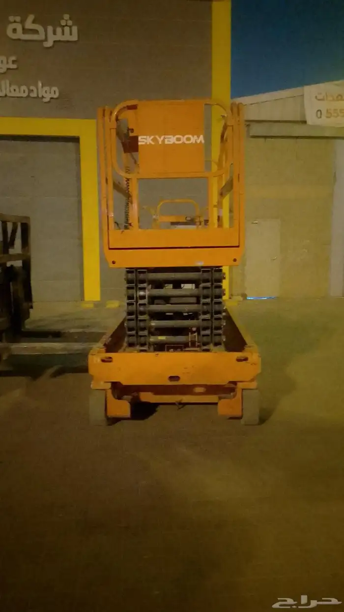 سيزرلفت سيزر لفت كهرباء ديزل للايجار يومي وشهري 3