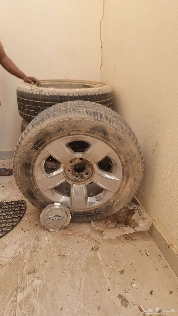 جنوط و كفرات سلفرادو مقاس 20 1