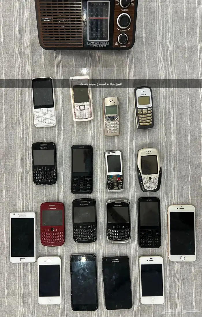 للبيع جوالات قديمه ونظيفه ناقص شوحن فقط 0