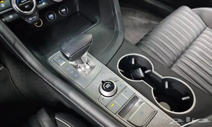 جنسيس G70 2021 19