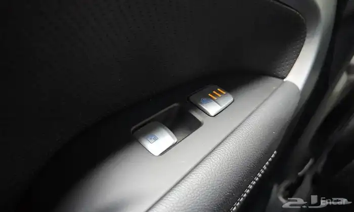 جنسيس G70 2021 13