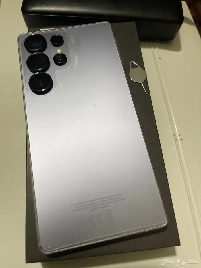 جلكسي التراء s25 شبه جديد 0