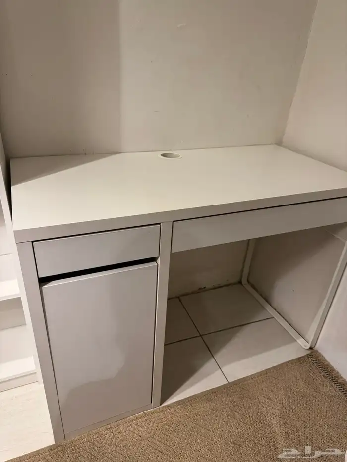 مكتب وكرسي 2