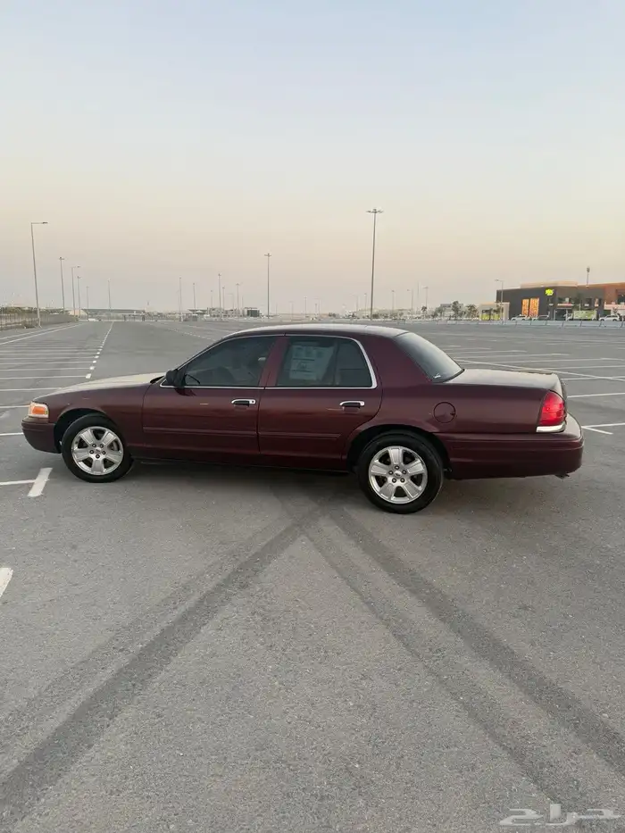 فورد فكتوريا 4