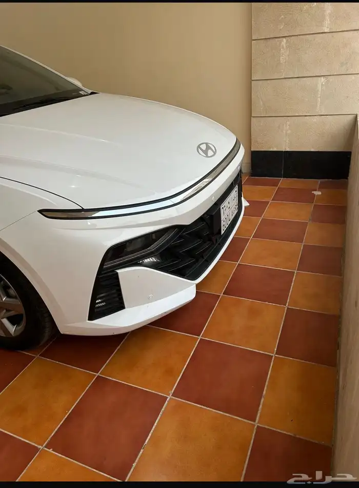 للبيع اكسنت 2024 1