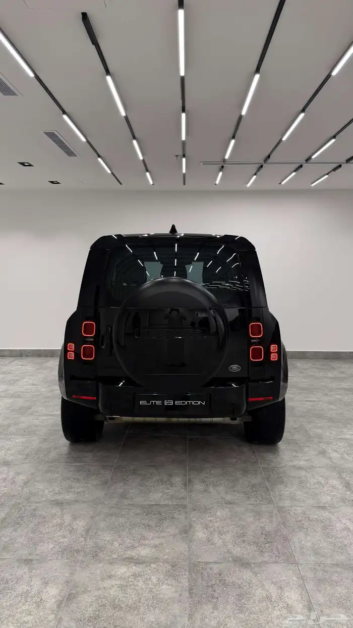 Land Rover Defender SE 90 5