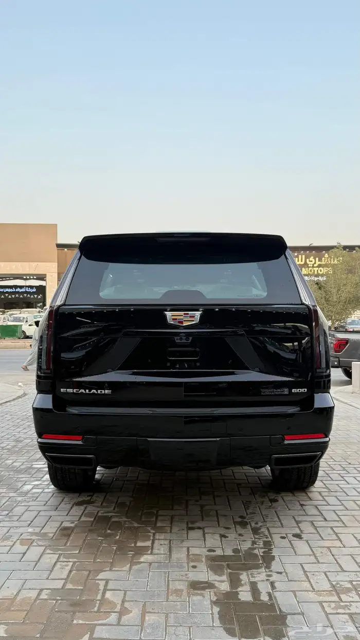 كاديلاك اسكاليد لاكجري بلاتيوم سبورت اعلي فئه2025 كاش وبنوك 2