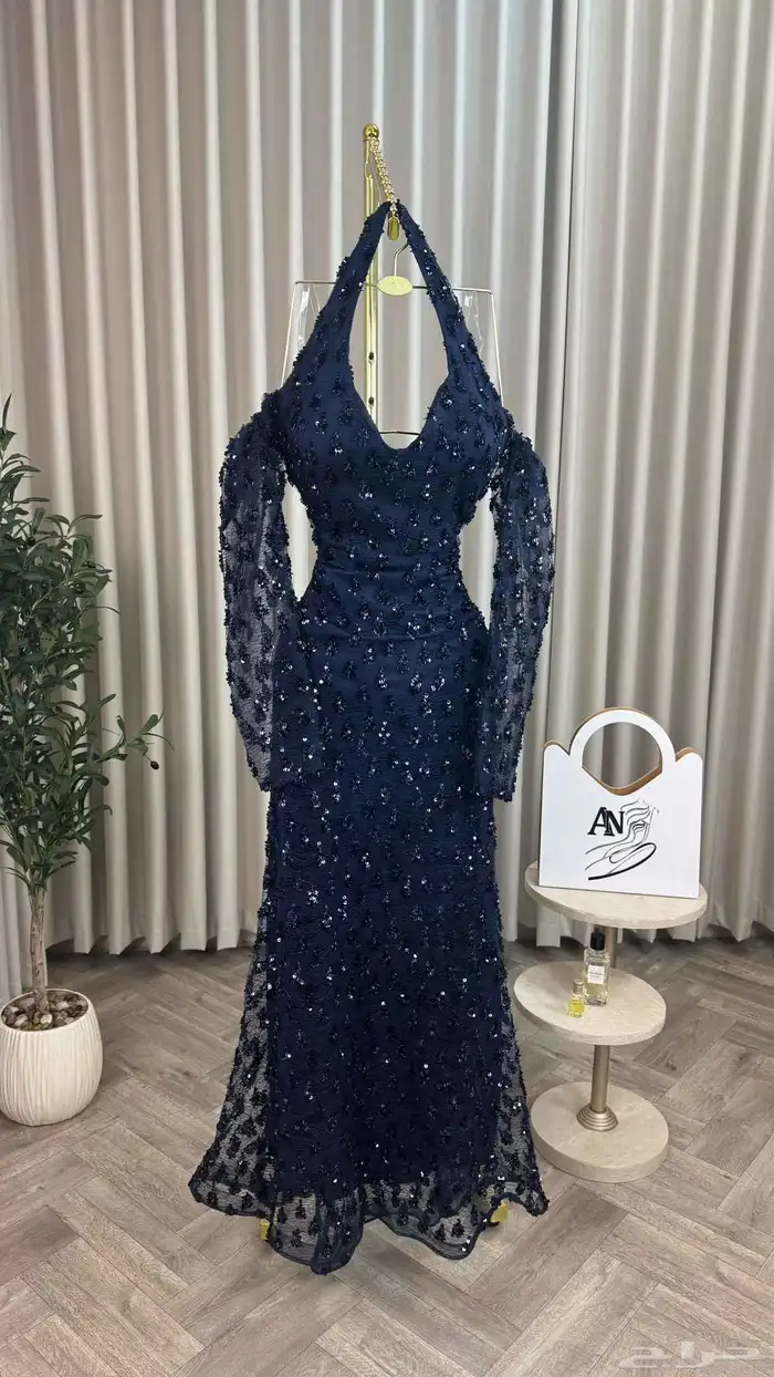 جديد   السعر 310 الألوان   1  الخامة 3