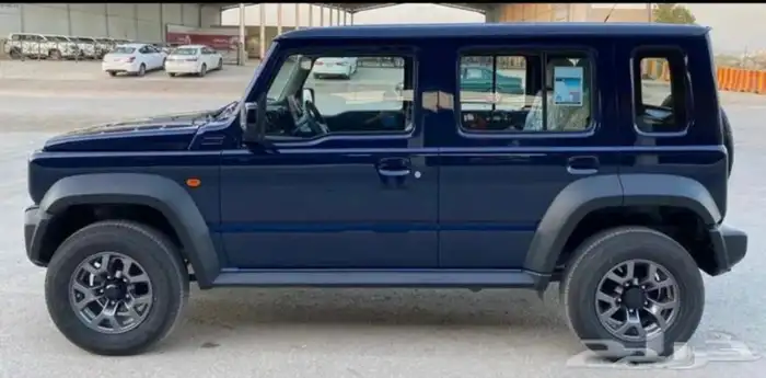 سيزوكي جمني2025 5