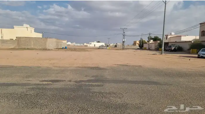 ارض بمخطط الشمروخ بالقاعد شارع مزفلت ب80 الف ريال 0