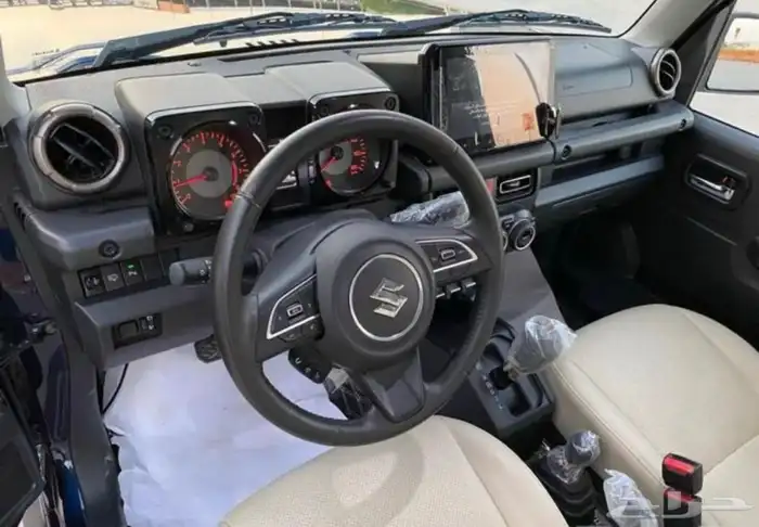 سيزوكي جمني2025 8