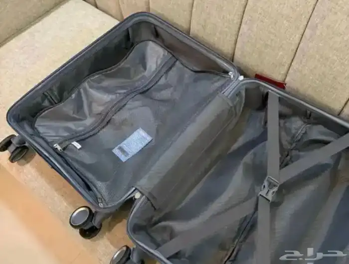 شنطة السفر شعار. 1