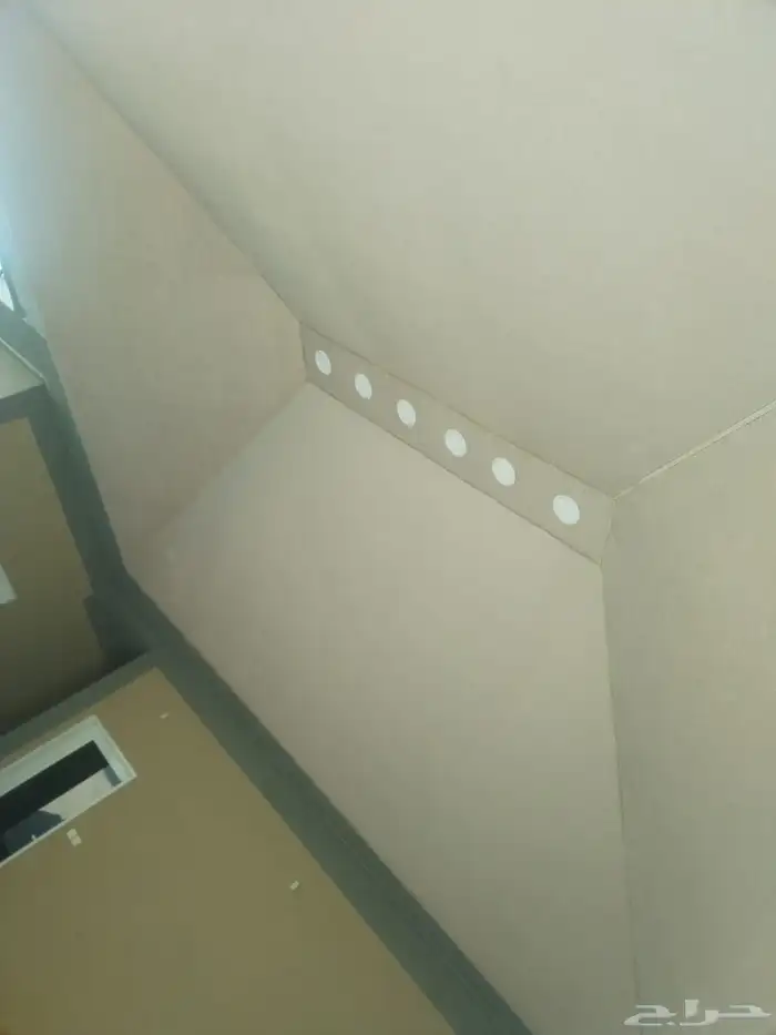 خيام مظلات تلبيس داخلي وخارجي وكرفان 3