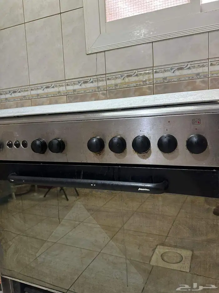 فرن غاز من النوع القديم له معي 10 سنوات 1