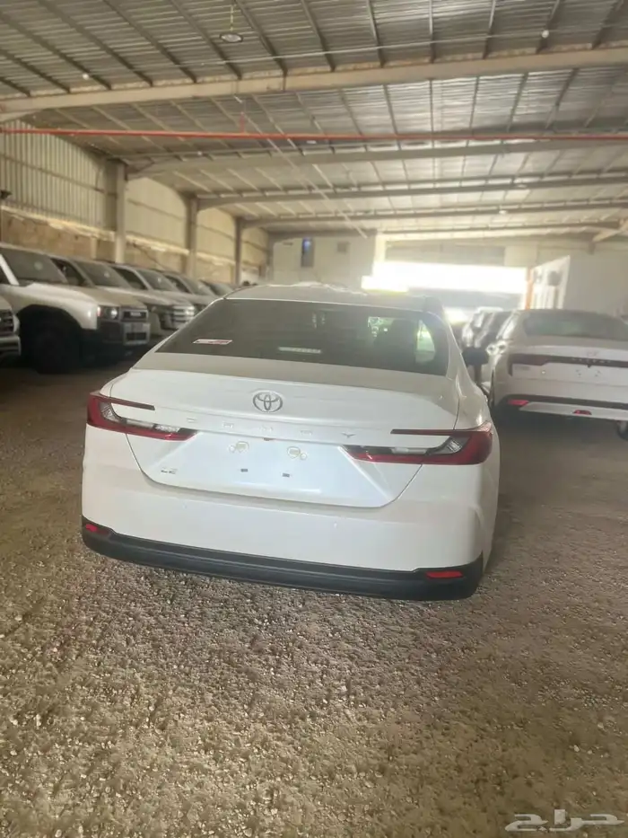 تويوتا كامري نص فل LE أقل الاسعار 2025 6
