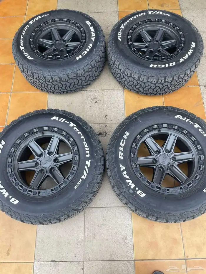 جنوط فورد F150 مقاس 17 نظيفة جدا 1