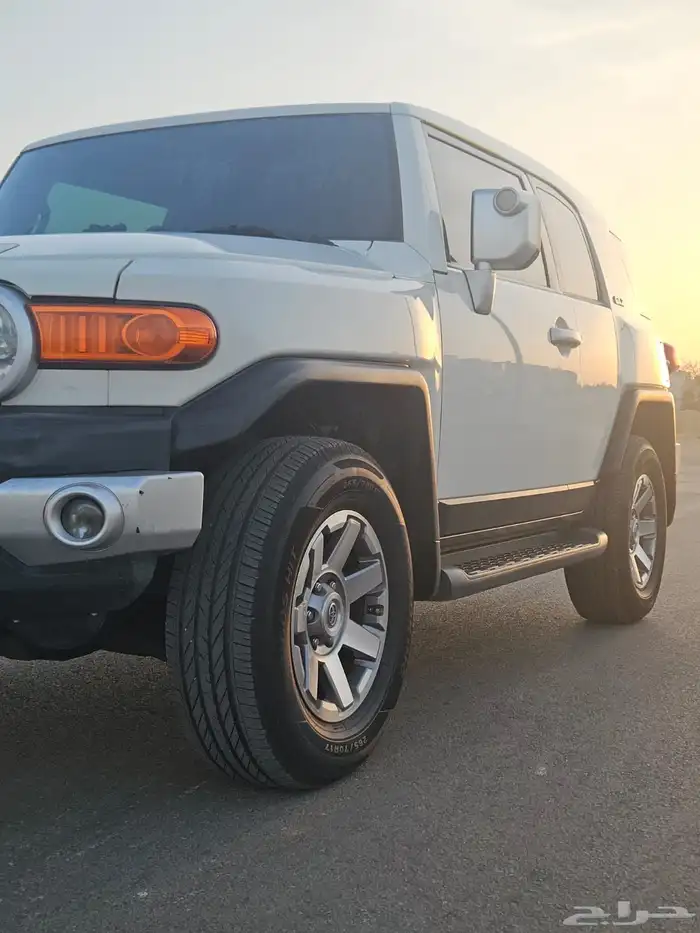 جيب تايوتا افجي ابيض نظييف 0