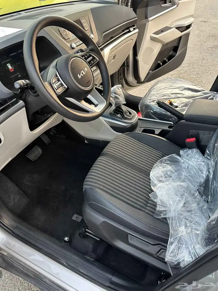 كيا كارنيز 2024 GL 12