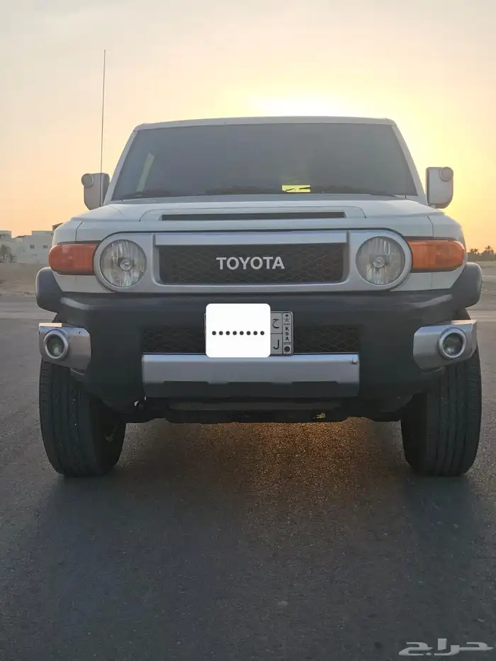 جيب تايوتا افجي ابيض نظييف 1