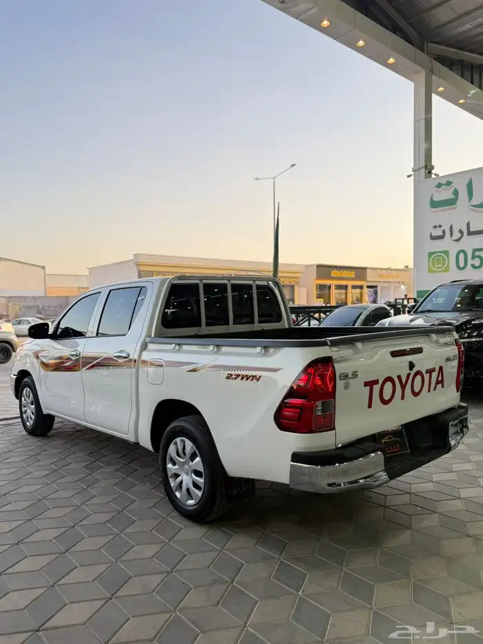 هايلوكس - 2025 - GLS - بسعر 107 الف 10