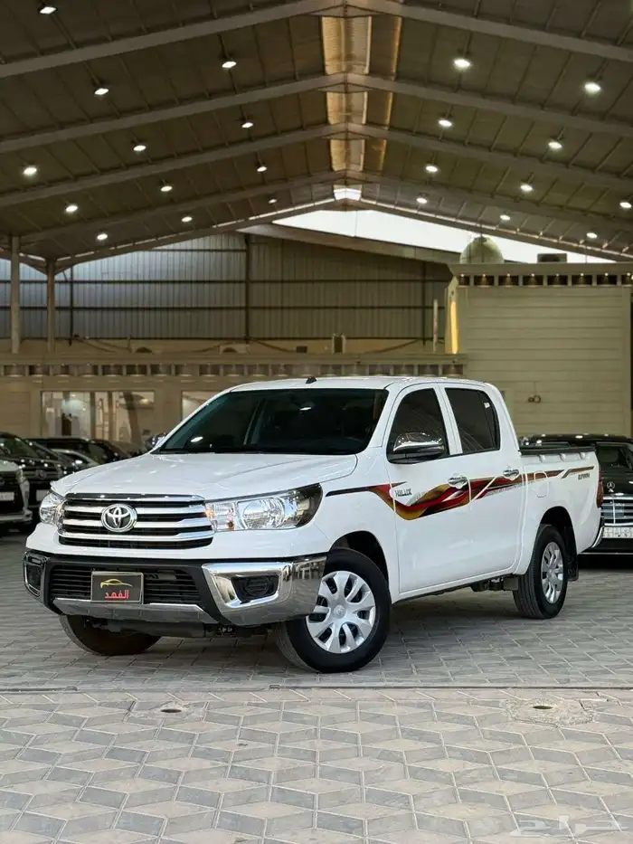 هايلوكس - 2025 - GLS - بسعر 107 الف 4