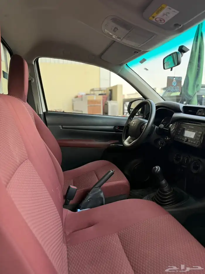 تويوتا - هايلوكس - 2022 - GLX - بسعر 63 الف 15