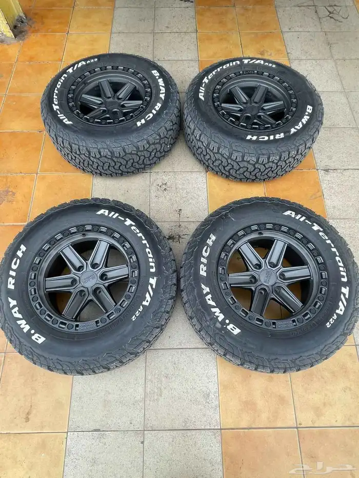 جنوط فورد F150 مقاس 17 نظيفة جدا 0