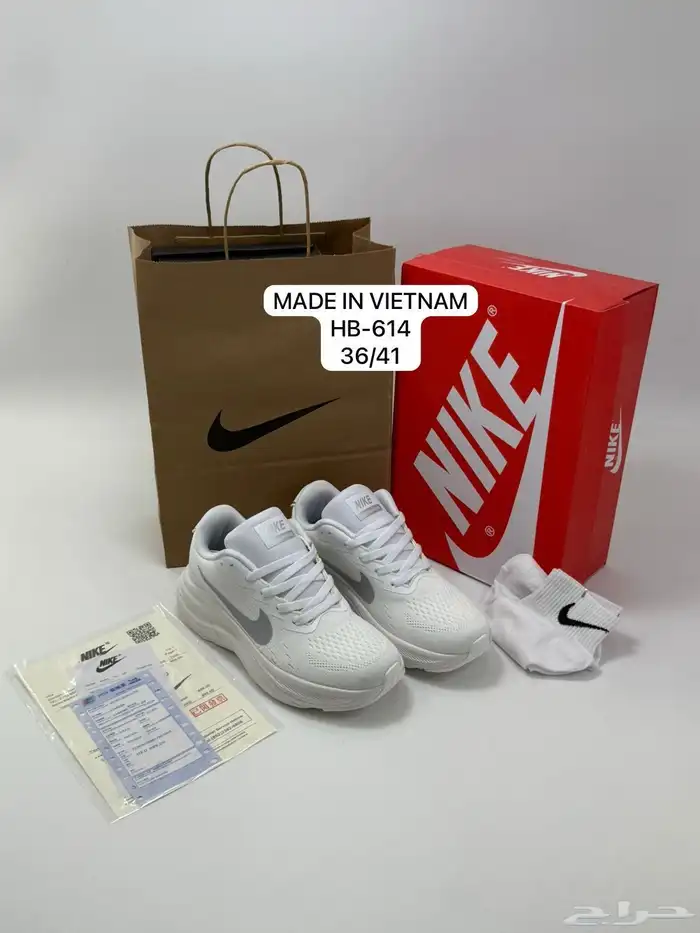 جزم نسائي ماركه نايك 1