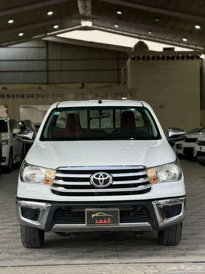 تويوتا - هايلوكس - 2022 - GLX - بسعر 63 الف 4