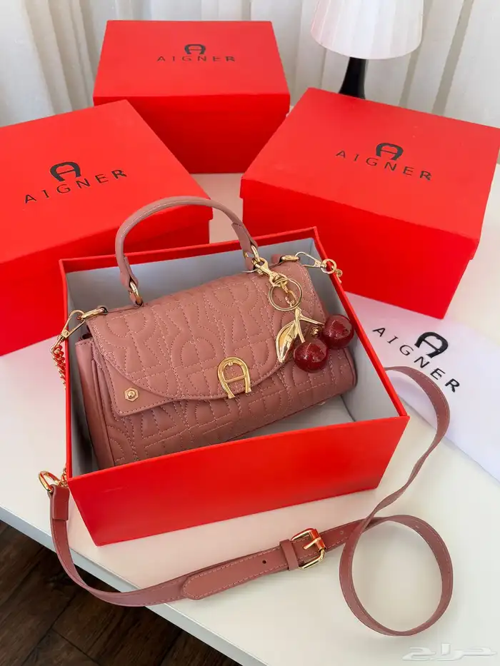 شنط وأحزمه نسائيه ماراكات مختلفه وأسعارمتفاوته 15