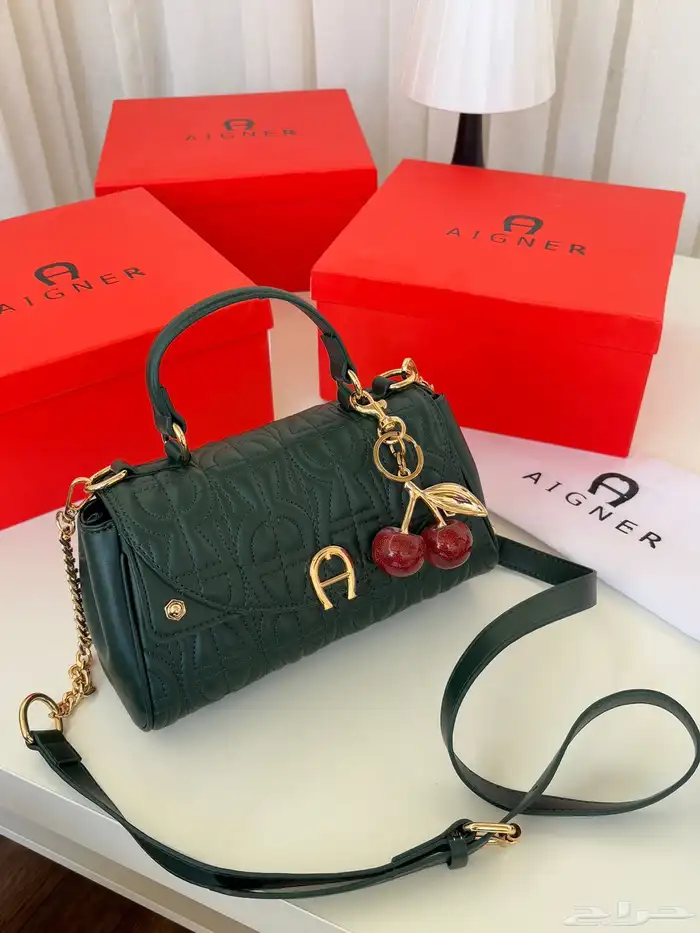 شنط وأحزمه نسائيه ماراكات مختلفه وأسعارمتفاوته 18