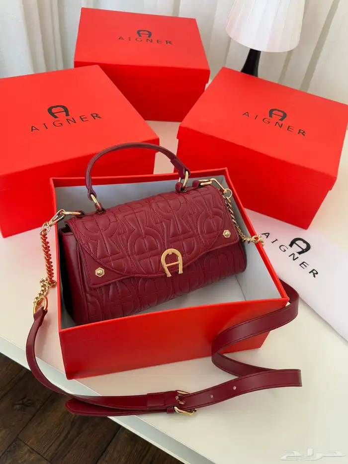 شنط وأحزمه نسائيه ماراكات مختلفه وأسعارمتفاوته 14