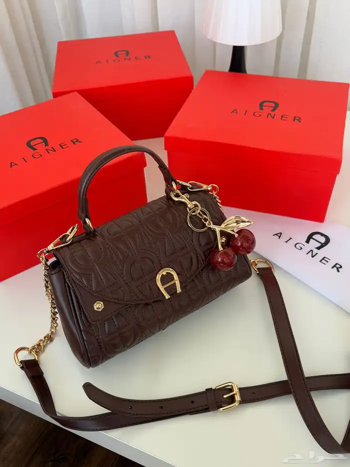 شنط وأحزمه نسائيه ماراكات مختلفه وأسعارمتفاوته 22